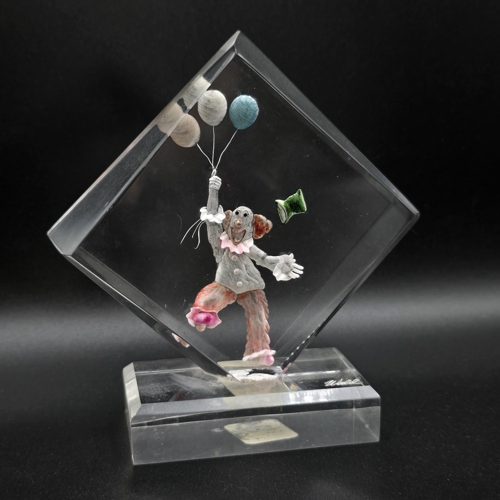 Wald Signed Reverse Carved Lucite Clown Balloons Sculpture 5.25" Vintage